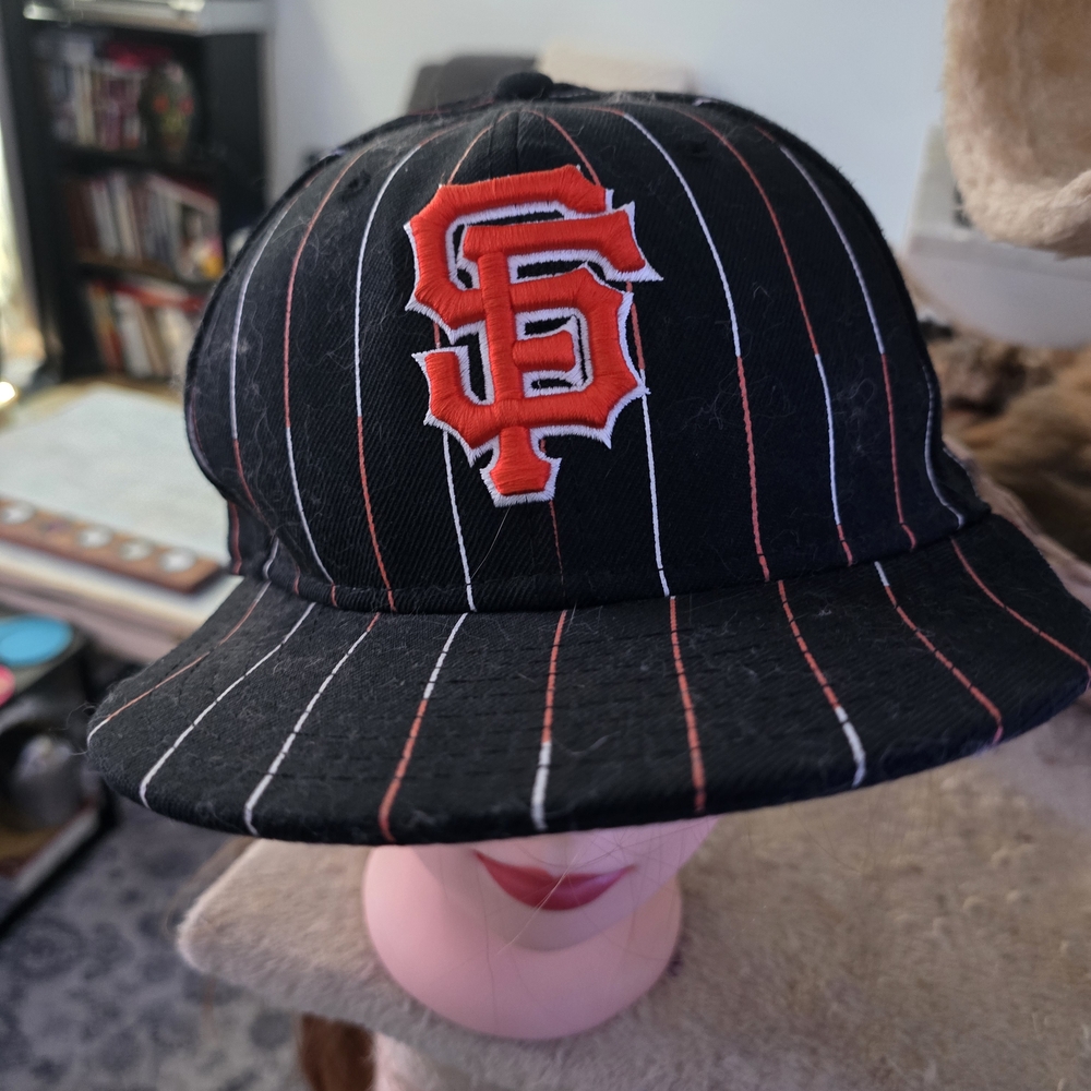 9fifty Black and Red Pinstripe Kids Cap